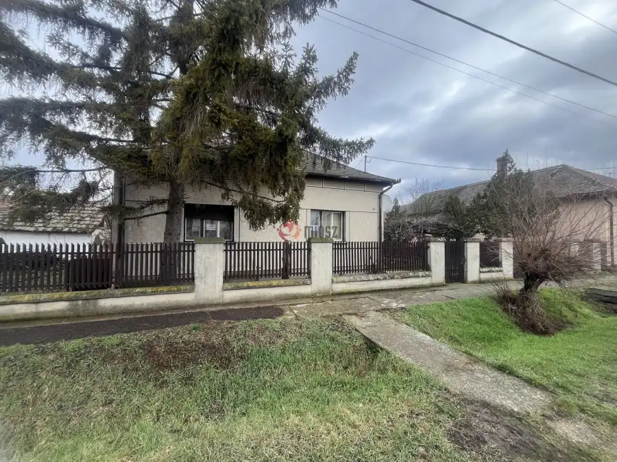 eladó családi ház, Püspökladány